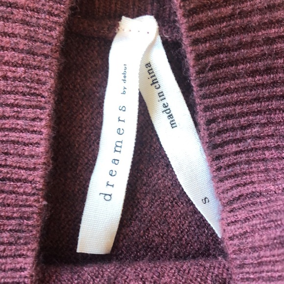 Women’s sweater size small - Picture 6 of 6